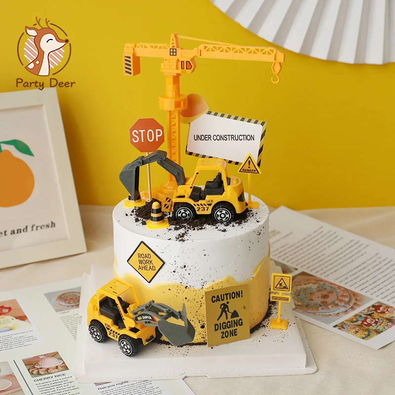EngineeringConstructionVehicleExcavatorCakeDecorDiggingMachine