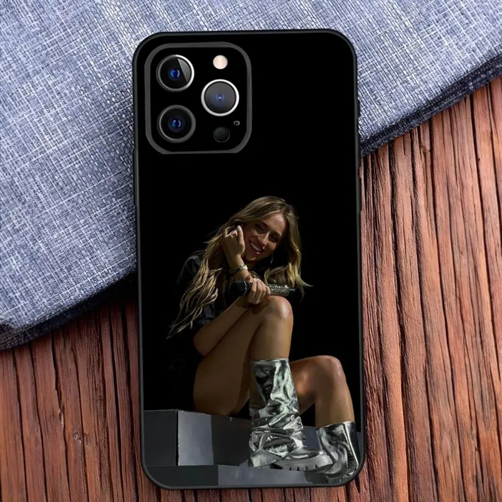Stylish Shockproof Non-Slip Soft Phone Case Featuring T-Tate & M-McRae Design