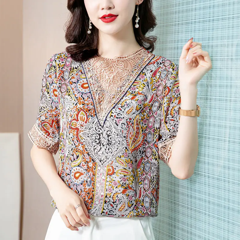 

Printed chiffon shirt summer 2022 Western style v-neck high-end small shirt sweet heavy craft short-sleeved women