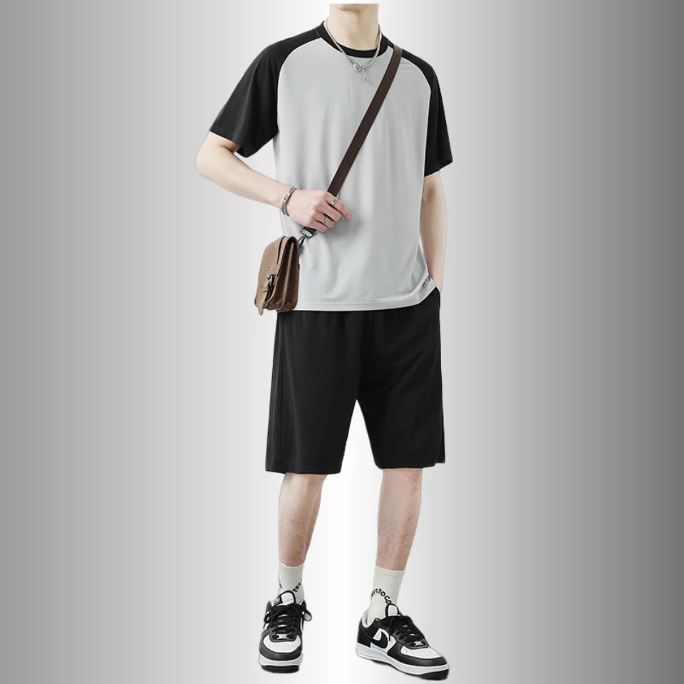 

Костюм спортивный мужской из футболки с коротким рукавом и шортов