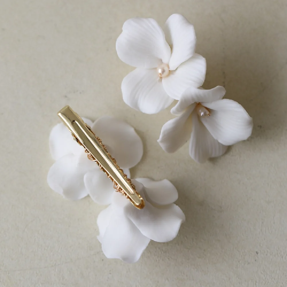 1pc Ceramic Flower Hair Clip Jewelry Accessories Jewelry Set Hair Accessory Hair Clip Hair Headdress Bridal Headwear Pearl Hairpins Lady Wedding Hair Accessories Small Pearl Alloy Hairpin Simple Bridal Jewelry Fashion Barrette