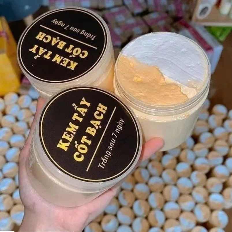 200gr Kem body cốt ủ si&ecirc;u trắng trắng nhanh hiệu quả, k&egrave;m th&ecirc;m muỗng trộn kem -thơm mịn dễ sử dụng hũ cho l&agrave;n da mịn m&agrave;ng