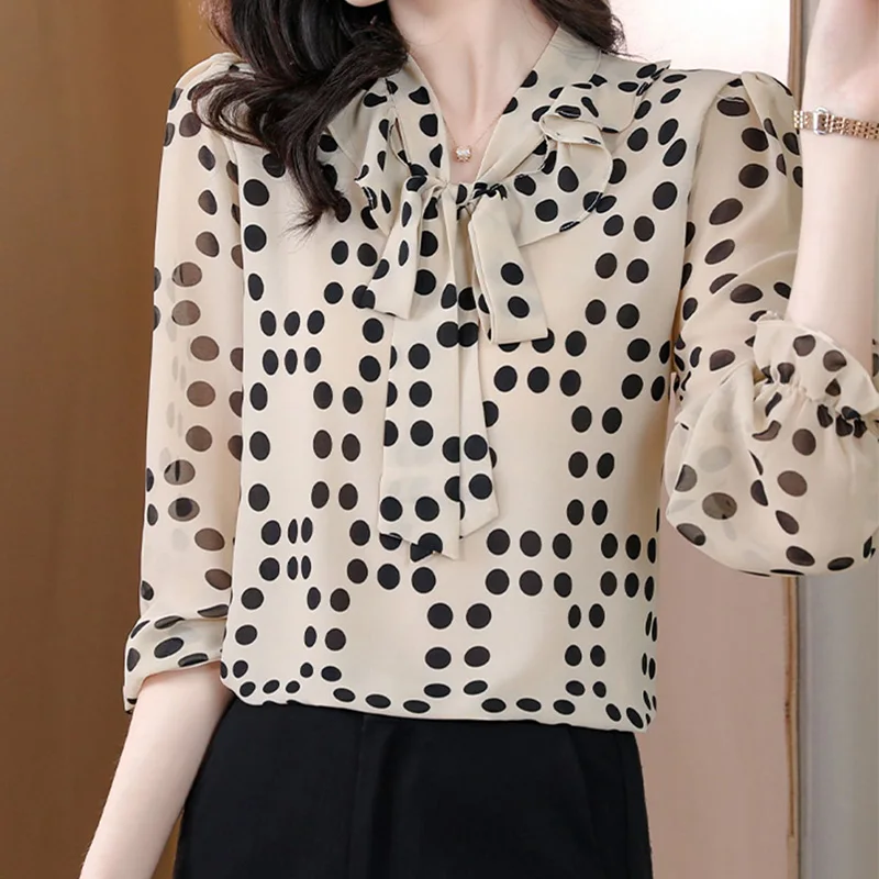 

2024 New Summer Korean Style Elegant Fashion Loose Casual Office Lady Women's Shirt Chiffon V Neck Long Sleeve Polka Dot Tops