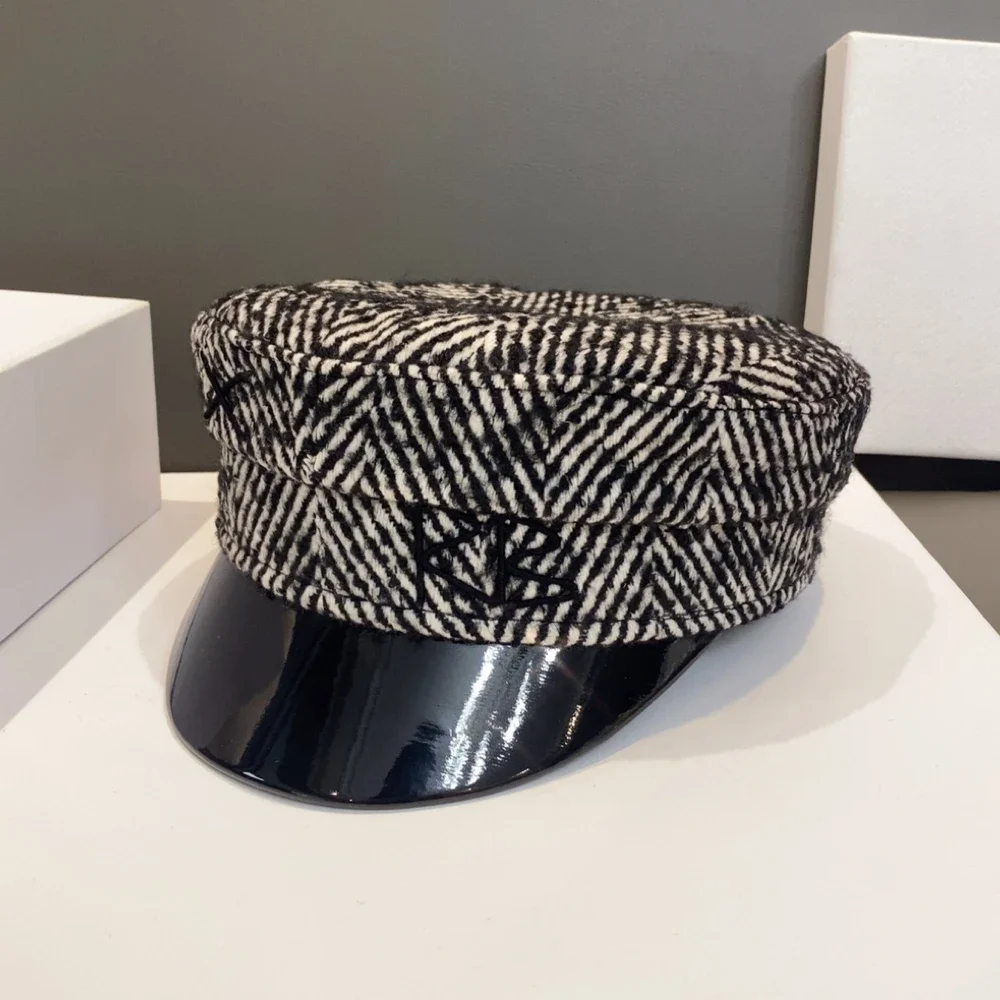 Women Newsboy Caps Wool Flat Visor Cap Autumn Winter Herringbone-wool Baker Boy Cap