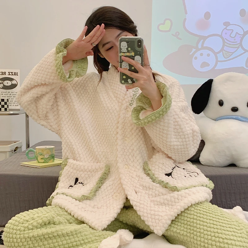 

Coral Velvet Winter Pajamas Set For Women Cute Cartoon Pocket Cardigan Pijamas Thickened Warm Flannel Ladies Sleepwear Homesuits