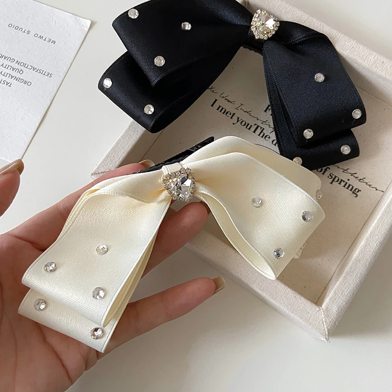 

Sweet Crystal Rhinestone Bow Hair Clips Women Girls Elegant Rhinestone Heart Ponytail Clip Buckle Retro Back White Headwears