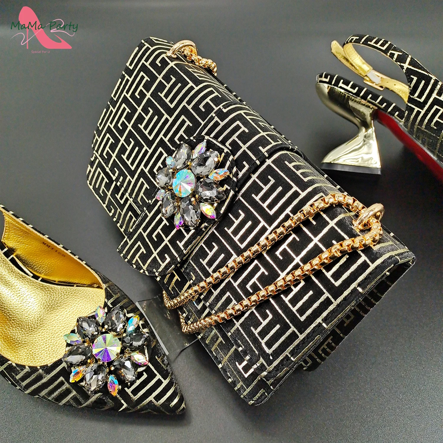 

Comfortable Heels Italian Design New Arrivals Shoes Matching Bag Set in Black Color with Shinning Crystal for Wedding