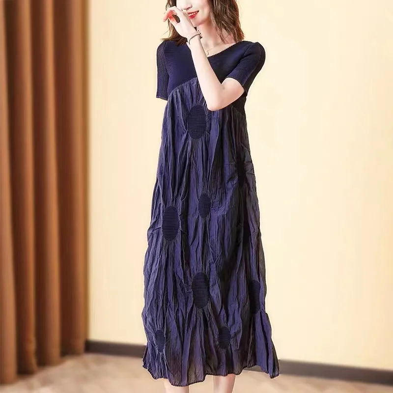 

Miyake Pleated Long Skirt, Covering the Belly, Showing Thin Dress, French Temperament, Age Reducing, Loose, Summer, New, 2022