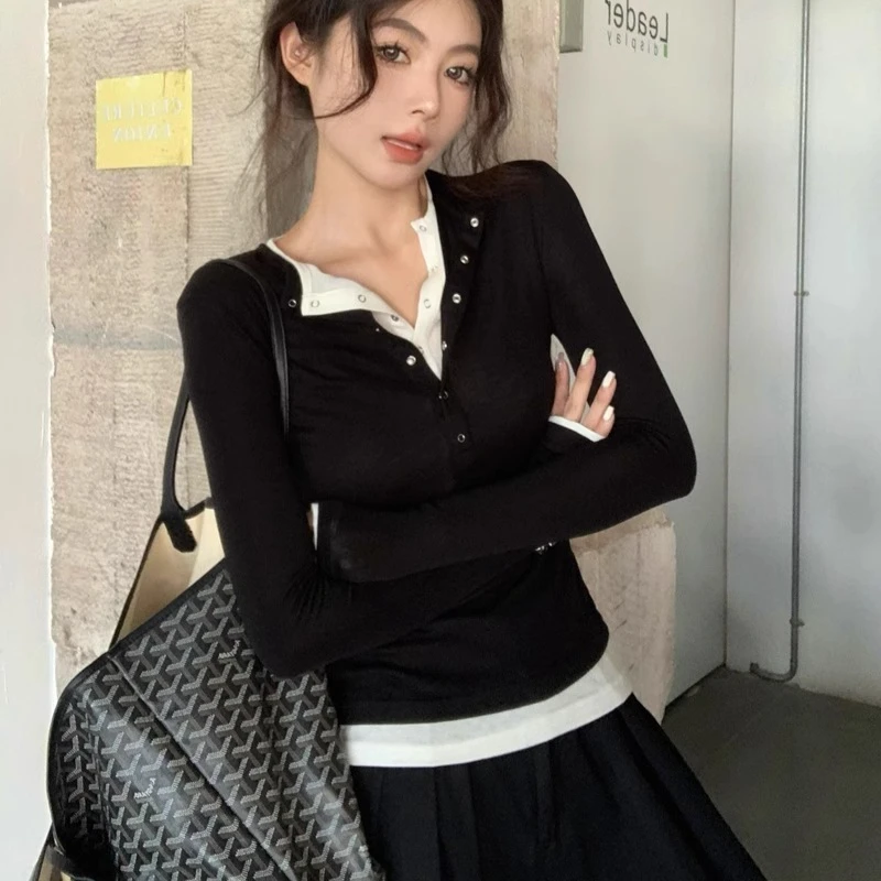 Women's Fake Two Pieces Base Layer T-Shirt Sexy V Neck Contrast Color Long Sleeve T-Shirt Autumn Casual Slim Fit Versatile Tops 3