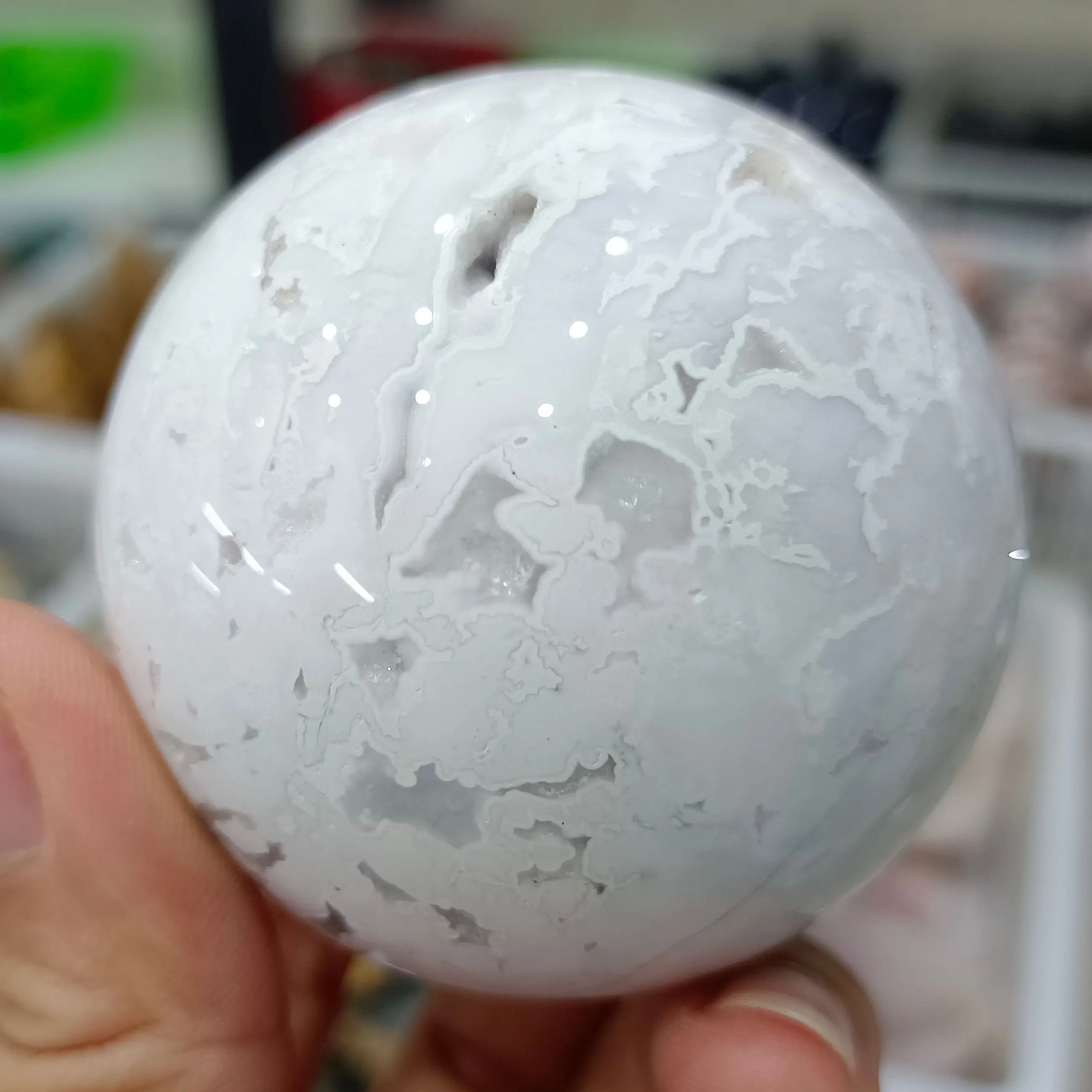 

Natural White Agate Stone Ball Quartz Crystal Mineral Specimen Reiki Spiritual Healing Gem Home Office Decorative Gift