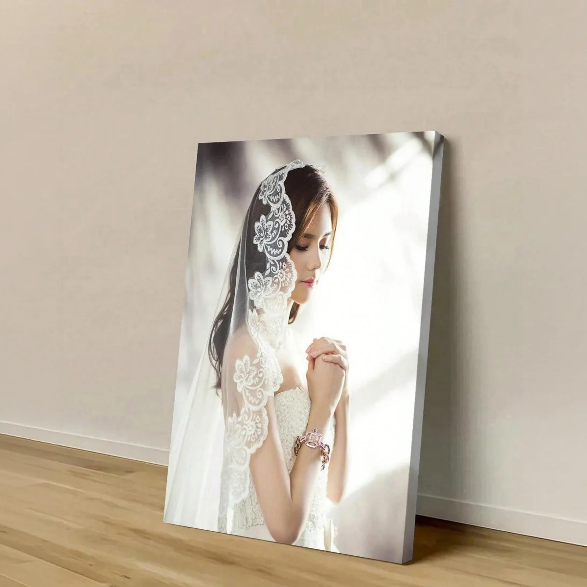 Customizable Vivid Wall Art Canvas Prints – Stylish and Modern Home Decor Perfect