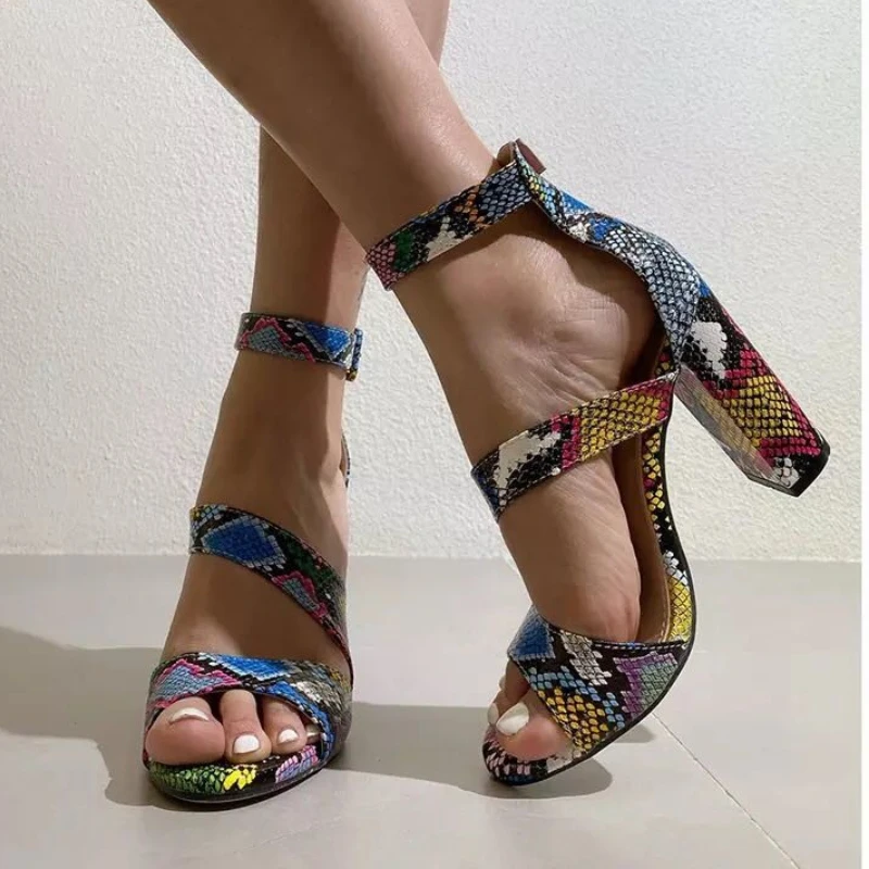 Eilyken Serpentine Peep Toe Buckle Ankle-wrap Sandals main image 0