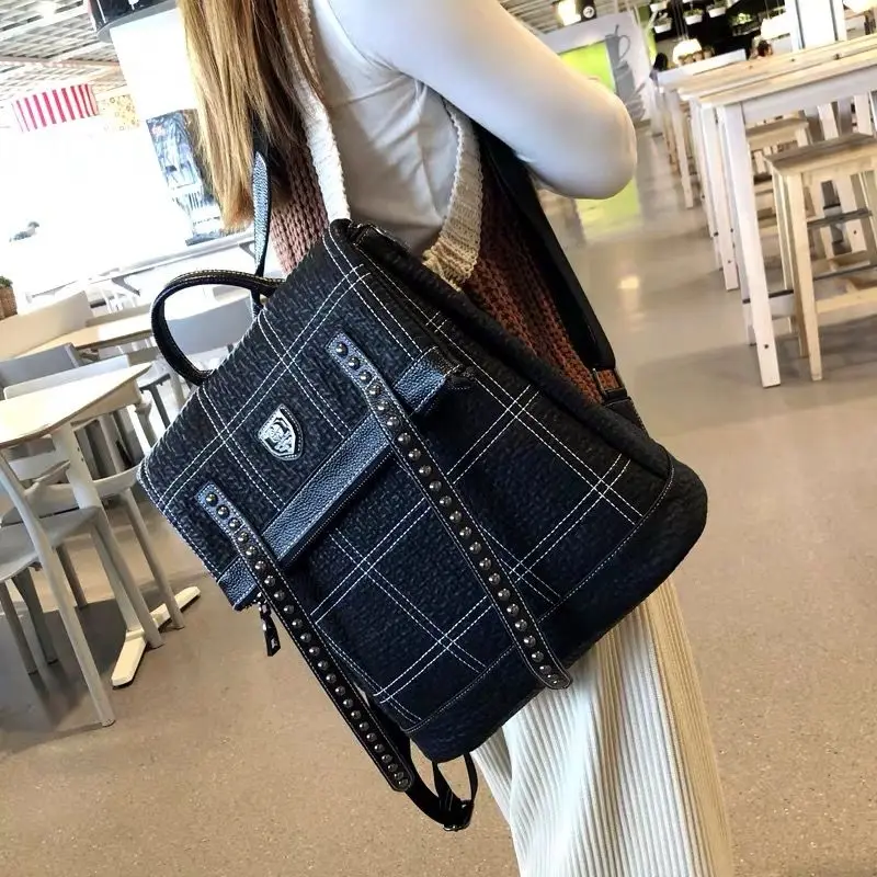 Leather Rivet Large Capacity Leather Backpack Women's Bag College Style Personalized Fashion Backpack Schoolbag Travel Bag New