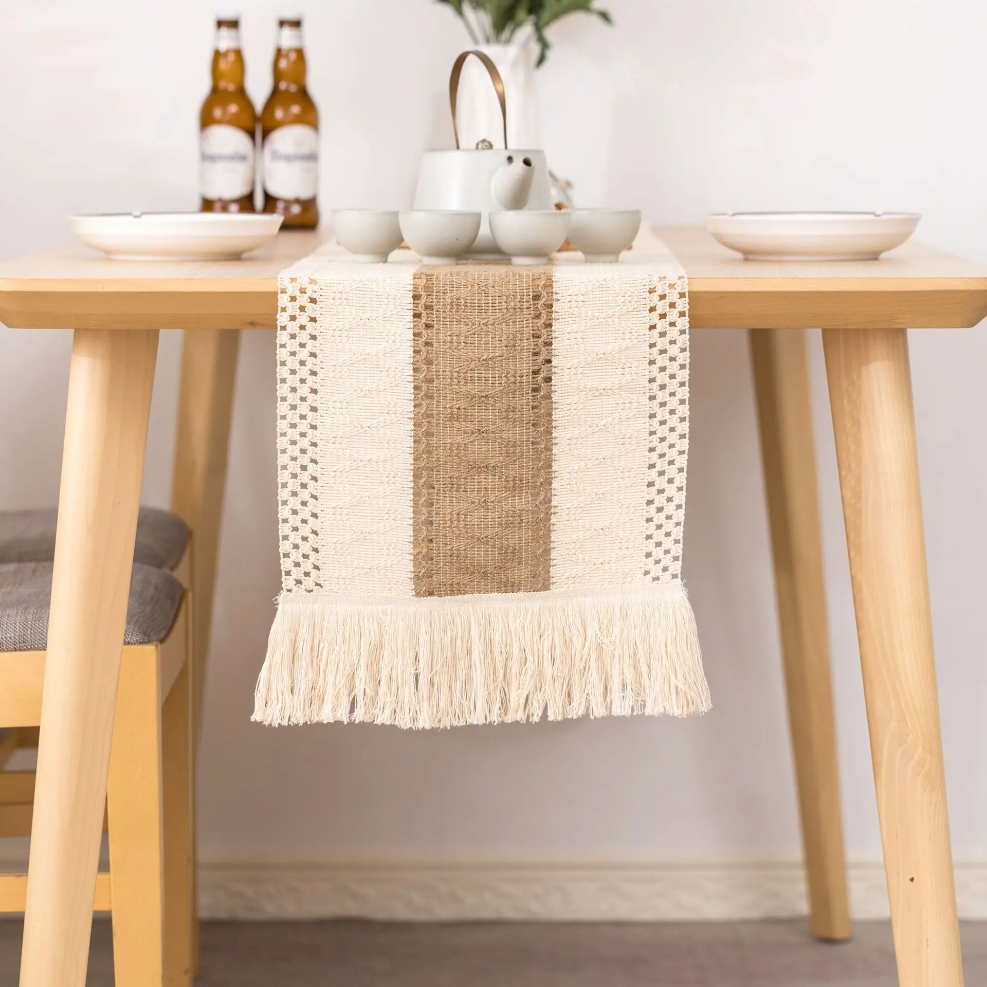 Nordic Woven Hollow Table Runner Handmade Cotton Linen Tablecloth Household Hotel Decorations Table Cover TV Cabinet Table Flag