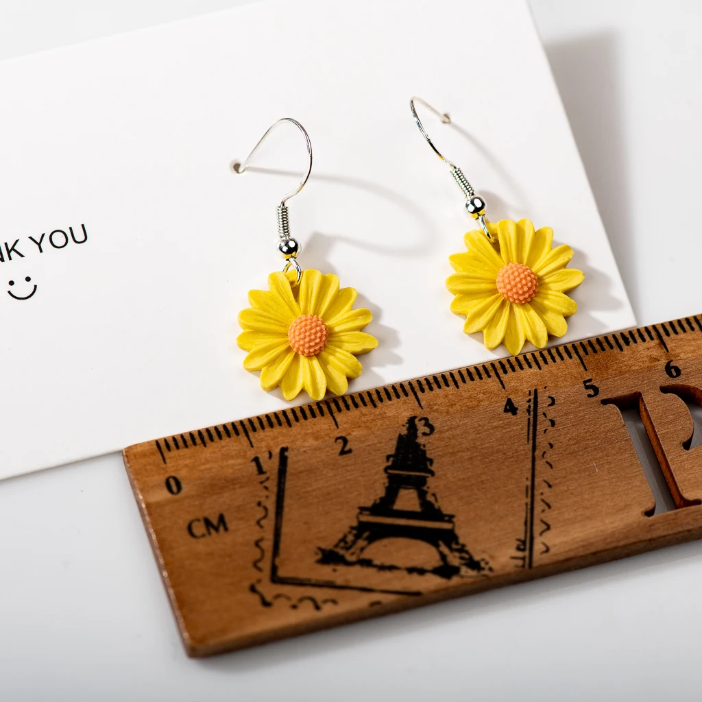 High Quality Ceramic Dangle Earrings  Anti allergic Pin Accessories Multiple Color Chrysanthemum Flowers Z633