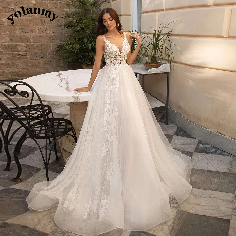 

YOLANMY Appliques Illusion V-Neck 2023 Wedding Dresses Buttons Aline Tulle For Mariages Fairytale Sleeveless Made To Order