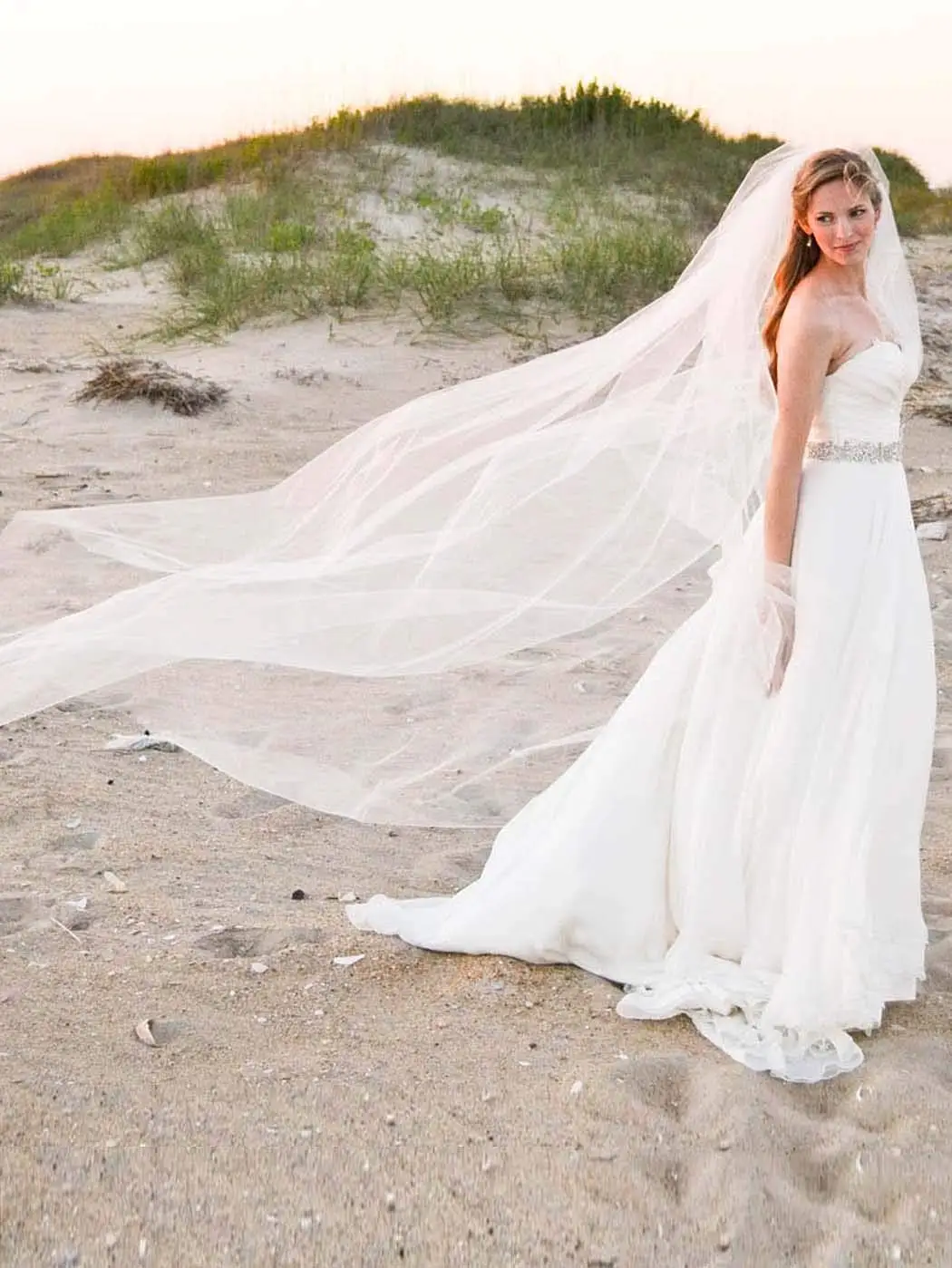 

Bride Wedding Veil 118" Long Cathedral Length Bridal Tulle Hair Accessoies with Comb and Cute Edge