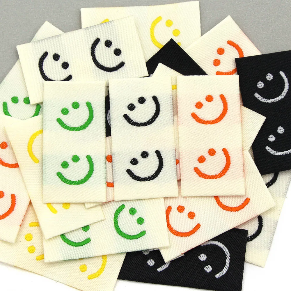 50Pcs Smiling Face Clothes Label Handmade Tags Clothing Embroidery Cotton Baby Hats Bags 20*39MM clothing labels,garment labels,sewing labels