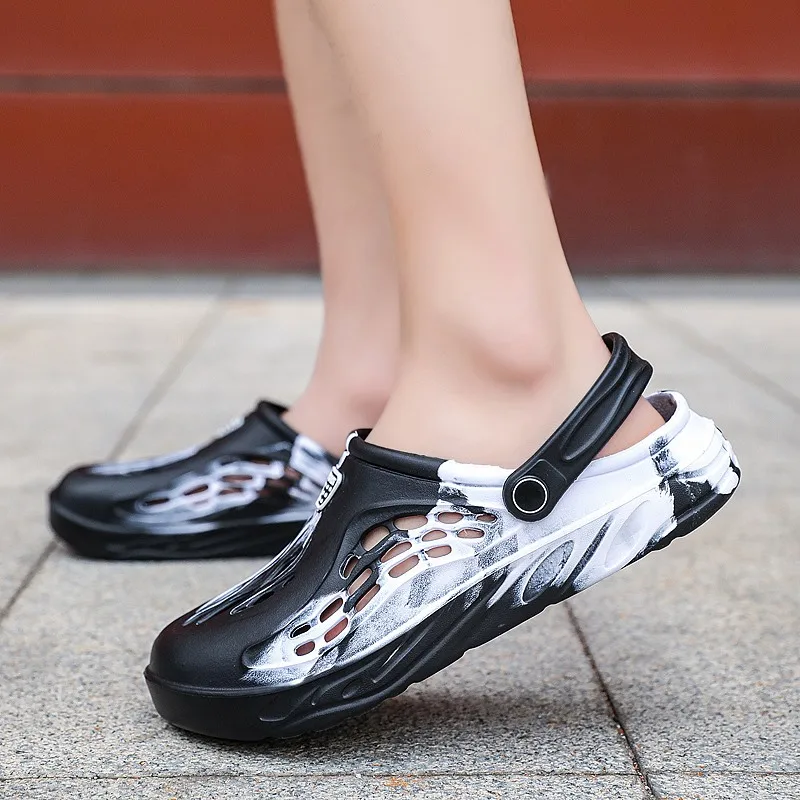 Mens Sandals Summer 2023 EVA New Large Size Men's Clogs Lightweight Beach Slippers Breathable Men's Sneaker Sandals Garden Clogs 3
