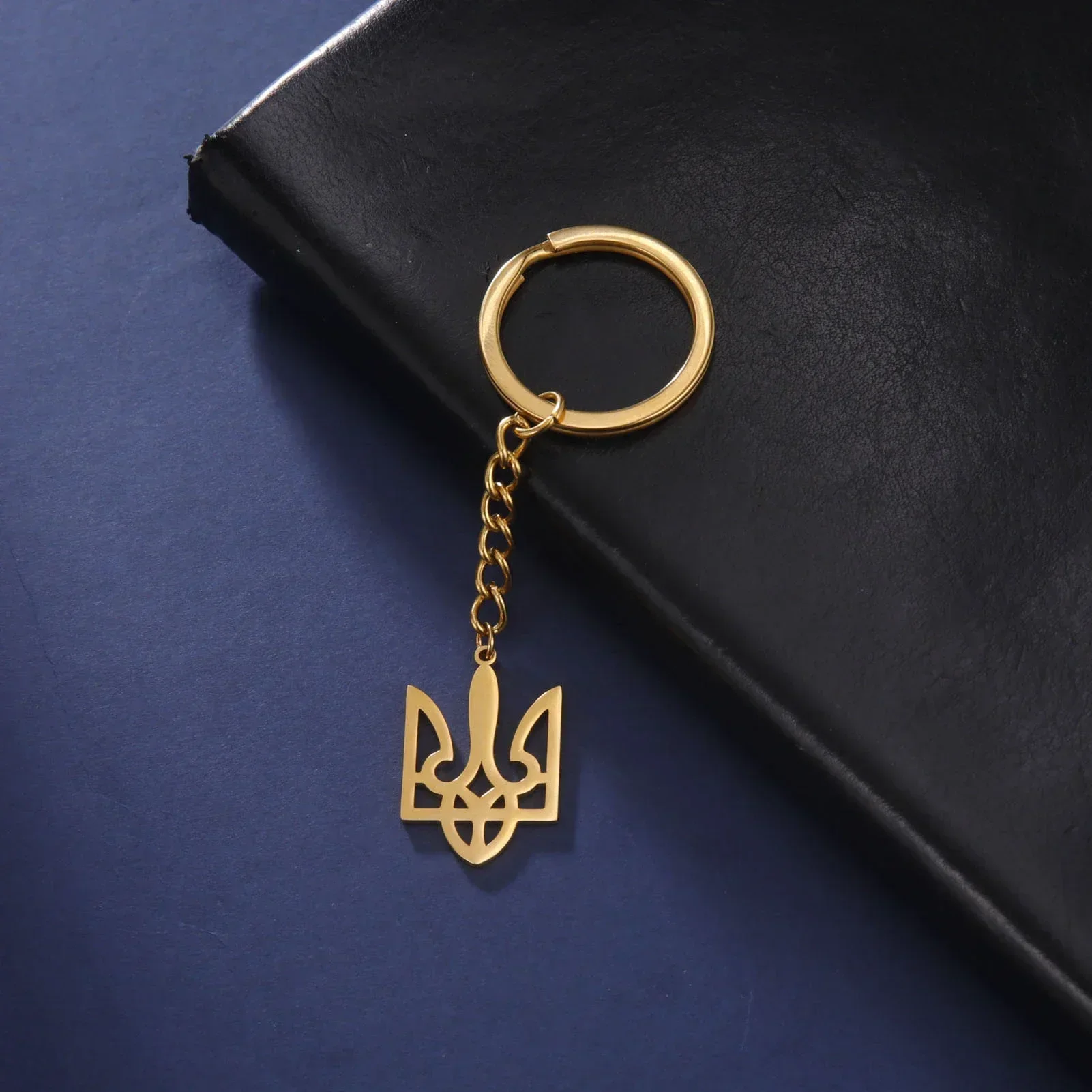 

Ukraine Pendant Stainless Steel Keychain-Emblem Simple Style New Products Fashion Jewelry Gold Color Party Gift for Women Men