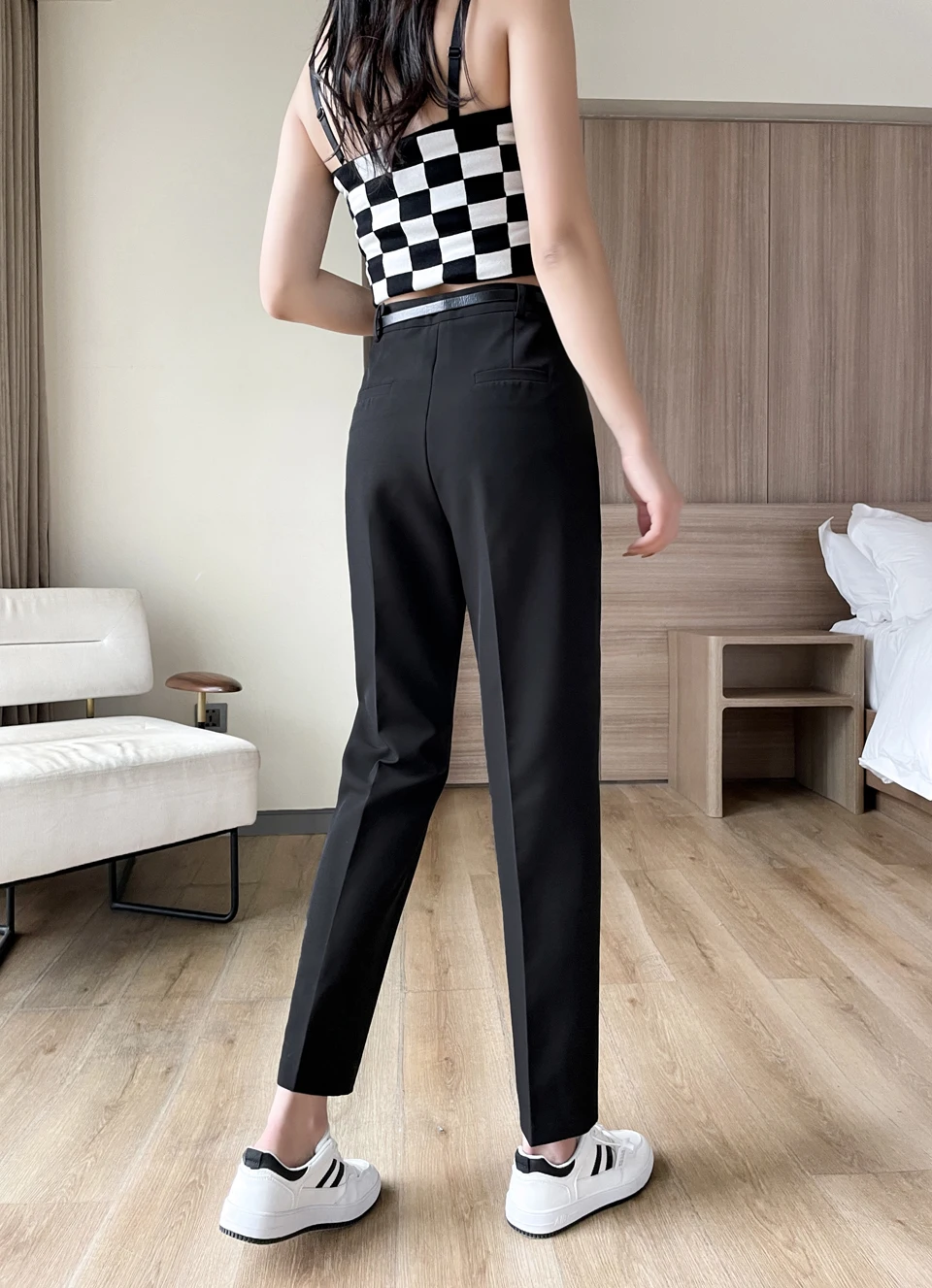 Black suit pants female spring straight tube loose high waist skinny foot pants small man pendant smoke pipe nine points west pa white capri leggings