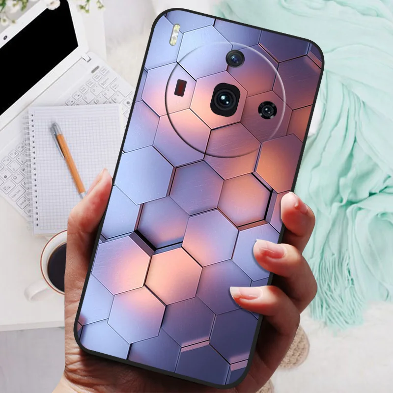 Enhance your device protection with this premium silicone shockproof phone case featuring a soft yet durable cover for superior defense and style.