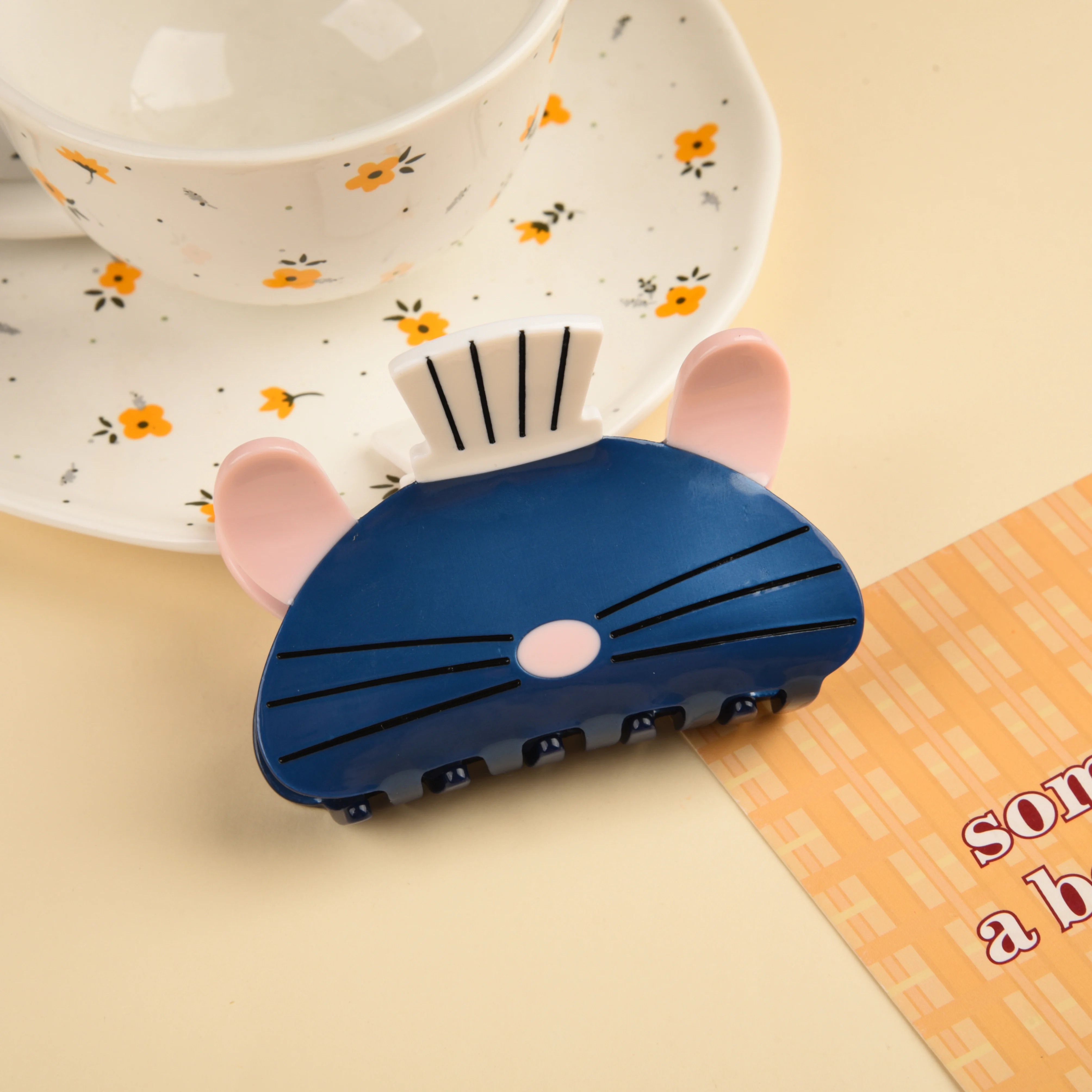 

New Cute Ratatouille Hair Claw Cartoon Acetate Mouse Hair Clips Shark Clip for Women Girl Hot Headdress Hair Accessories Gifts