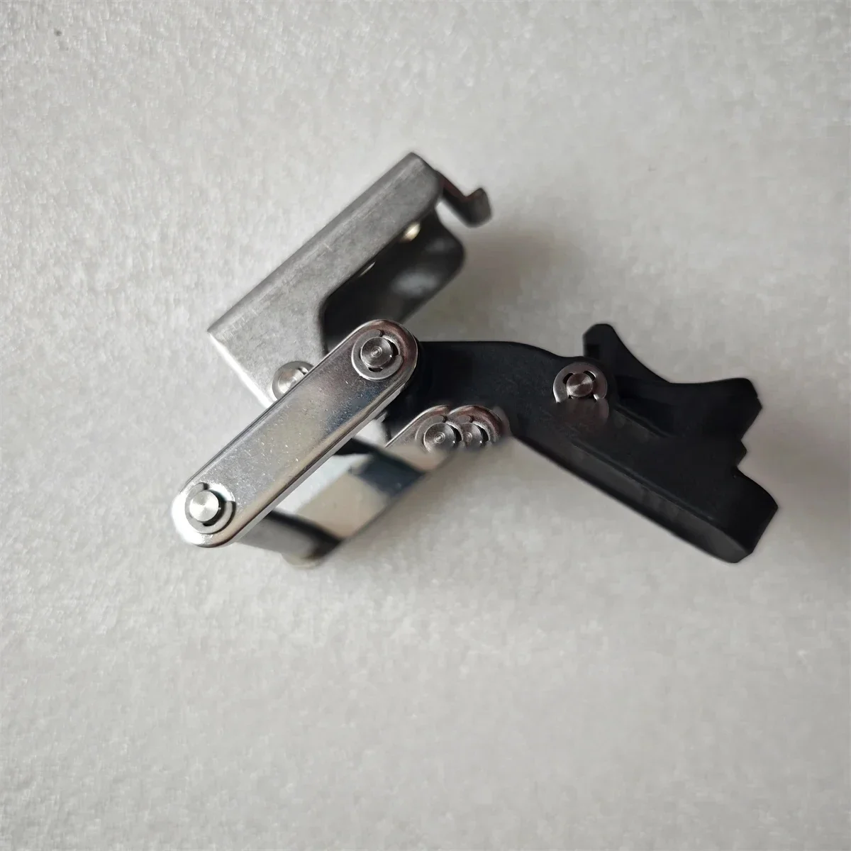 XAG P150 P150 Pro 오리지널 동체 분할형 후크 버클 새 제품 빠른 배송 농업용 드론 부품