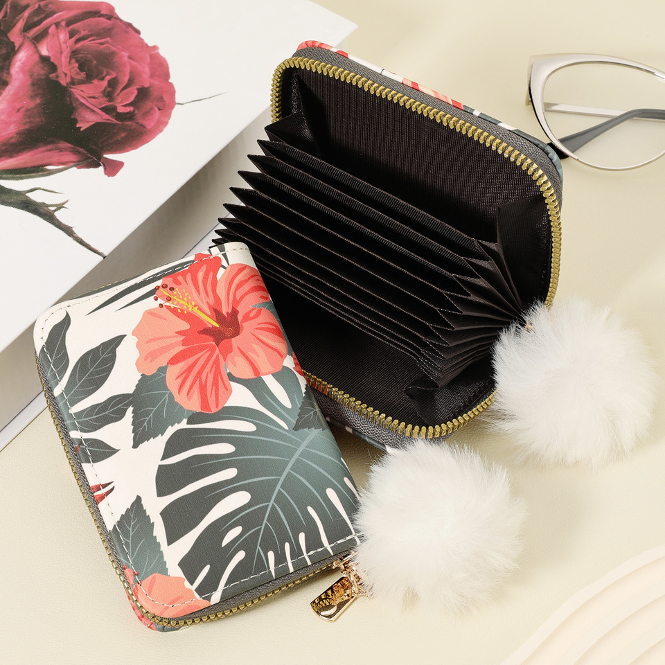 New women's card case, Adorned with a Delicate Pom-pom, Card short wallet, simple credit card holder with multiple card slots, m