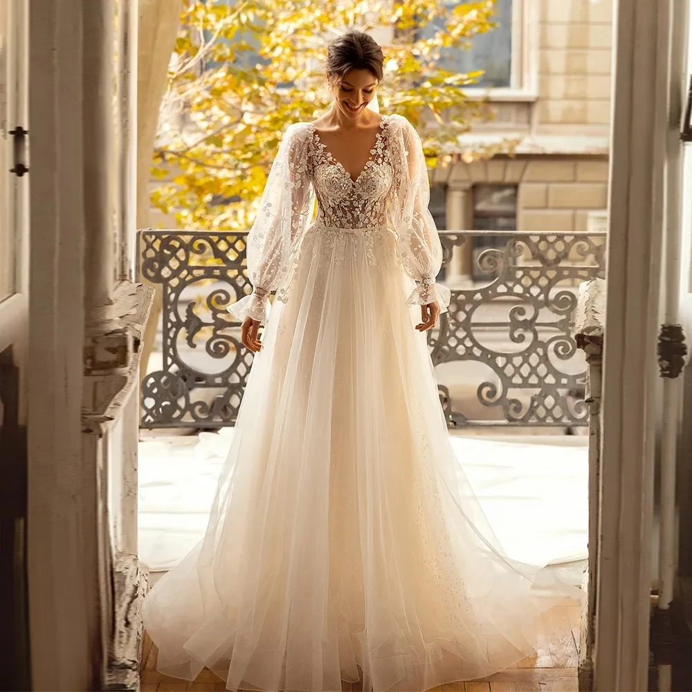 

Dubai Arabic Ball Gown Wedding Dresses Plus Size Sweetheart Backless Sweep Train Bridal Gowns Bling Luxury Beading