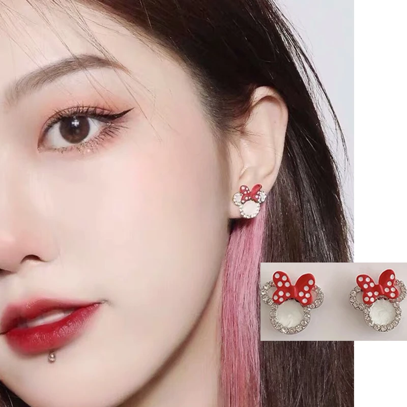 

Disney Earrings High-quality Cute Mickey Studded Earrings S925 Silver Needle Earrings Sweet Instagram Popular Ear Accessories