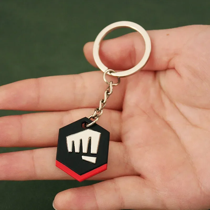 Valorant Keychain Fist Badge Sword Weapon Model Game Peripheral Machine Gun Metal Weapon Model  Game Display Gifts Toys for Kids 3