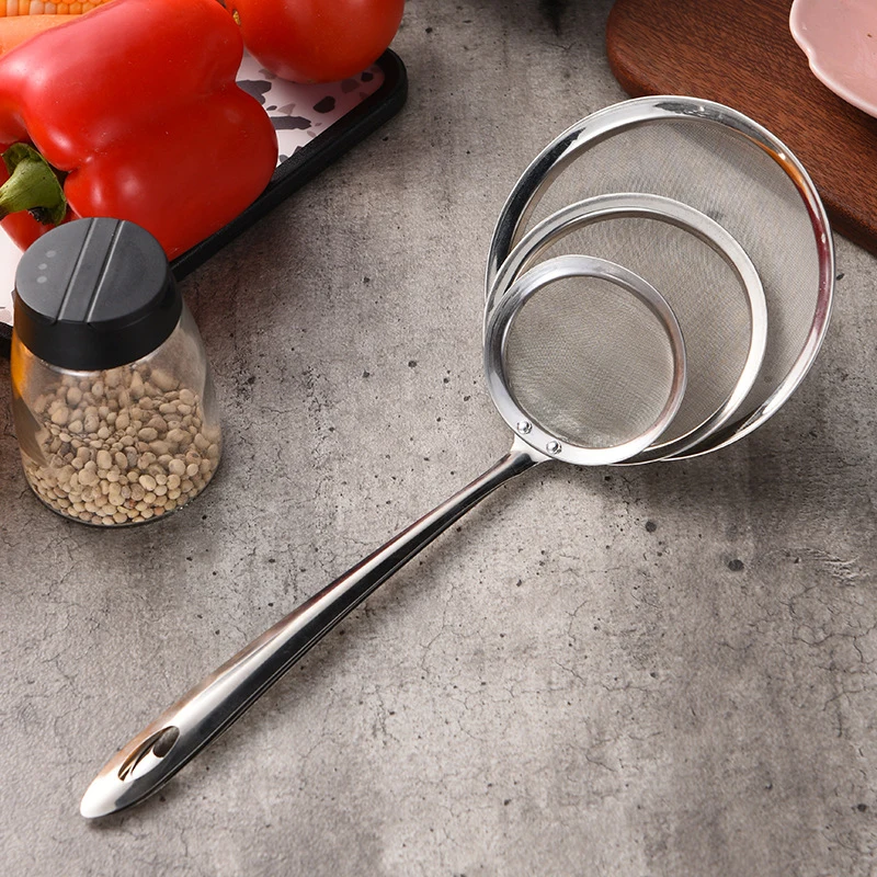 Cucchiaio professionale in acciaio con manico lungo, colini a maglia fine, per cucinare brodo, salse, zuppe, friggere cibo, rimuovere schiuma e burro