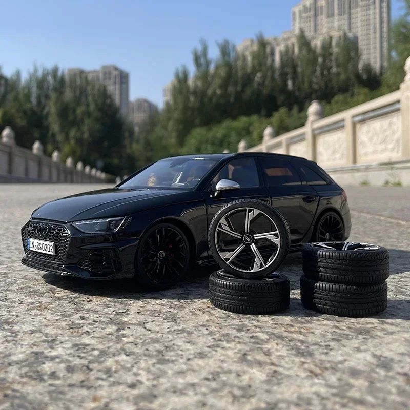 

1/18 2022 RS4 (B9) Avant Полноразмерная модель автомобиля из сплава под давлением, оригинальная модель автомобиля, подарок на Рождество, коллекционная машина