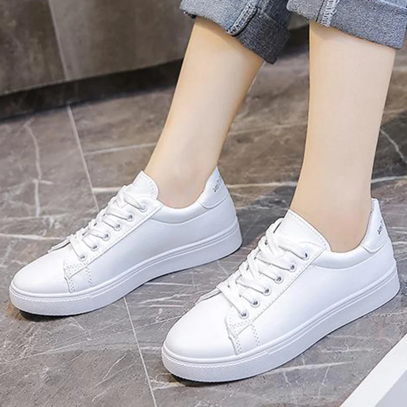 New style 【Ready Stock】♡kasut kanvas perempuan sneakers women style Large  size women's foot shoes wide fat girl 35-43 soft leather single female 41  spring and autumn thick bottom l