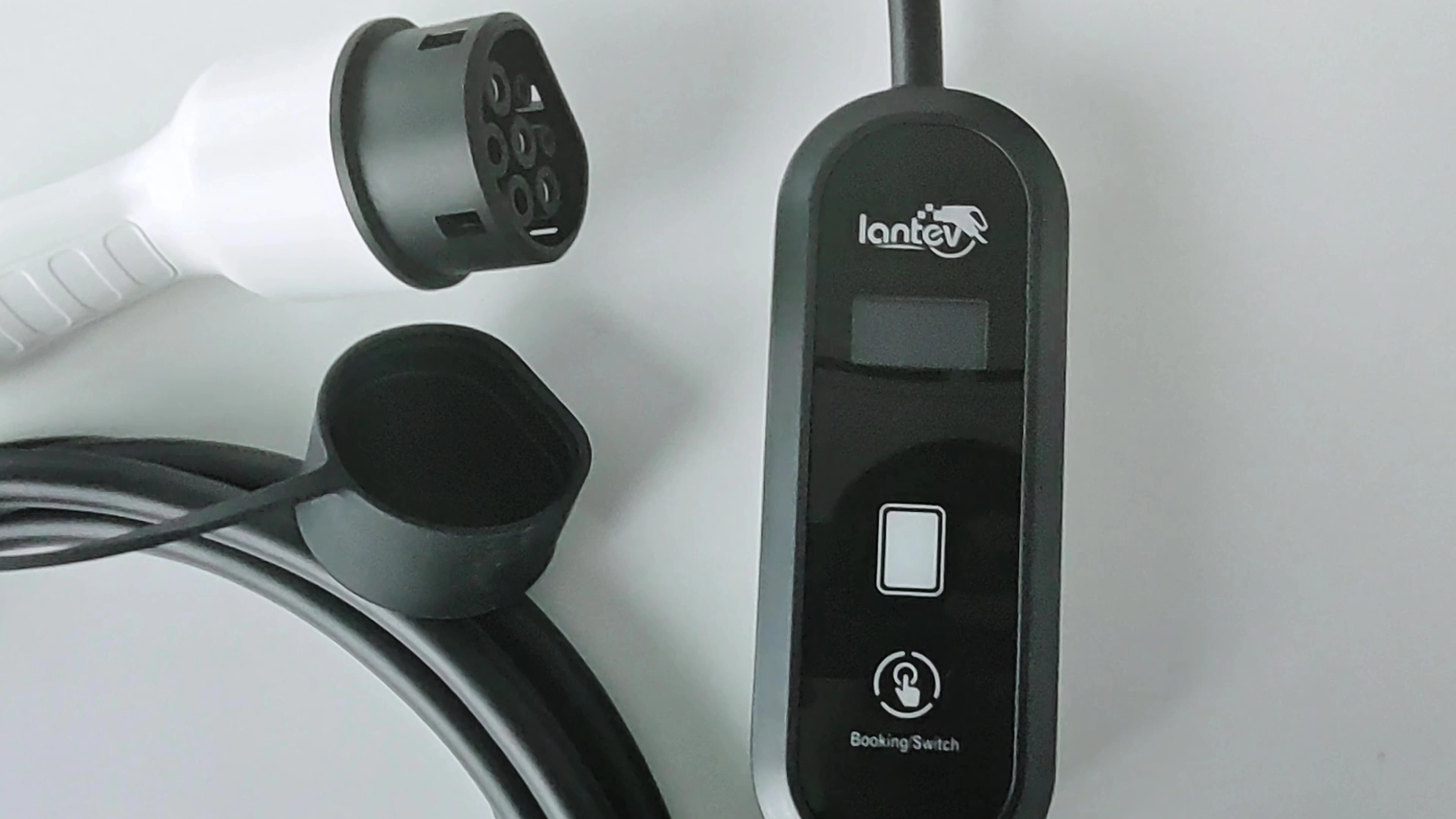 【未使用・純正】BYD EV用ポータブル充電ケーブル Yahoo!オークション - BYD 純正 EV用充電ケーブル(200V 15A 3kW)