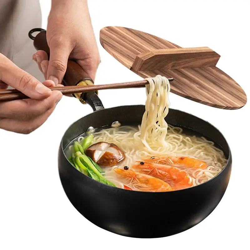 Non-Stick Iron Pan HandForged Wok Pan Non Stick with Anti-Scalding Handle 24cm Diameter Iron Cookware Frypan Pot Kitchen Supplie