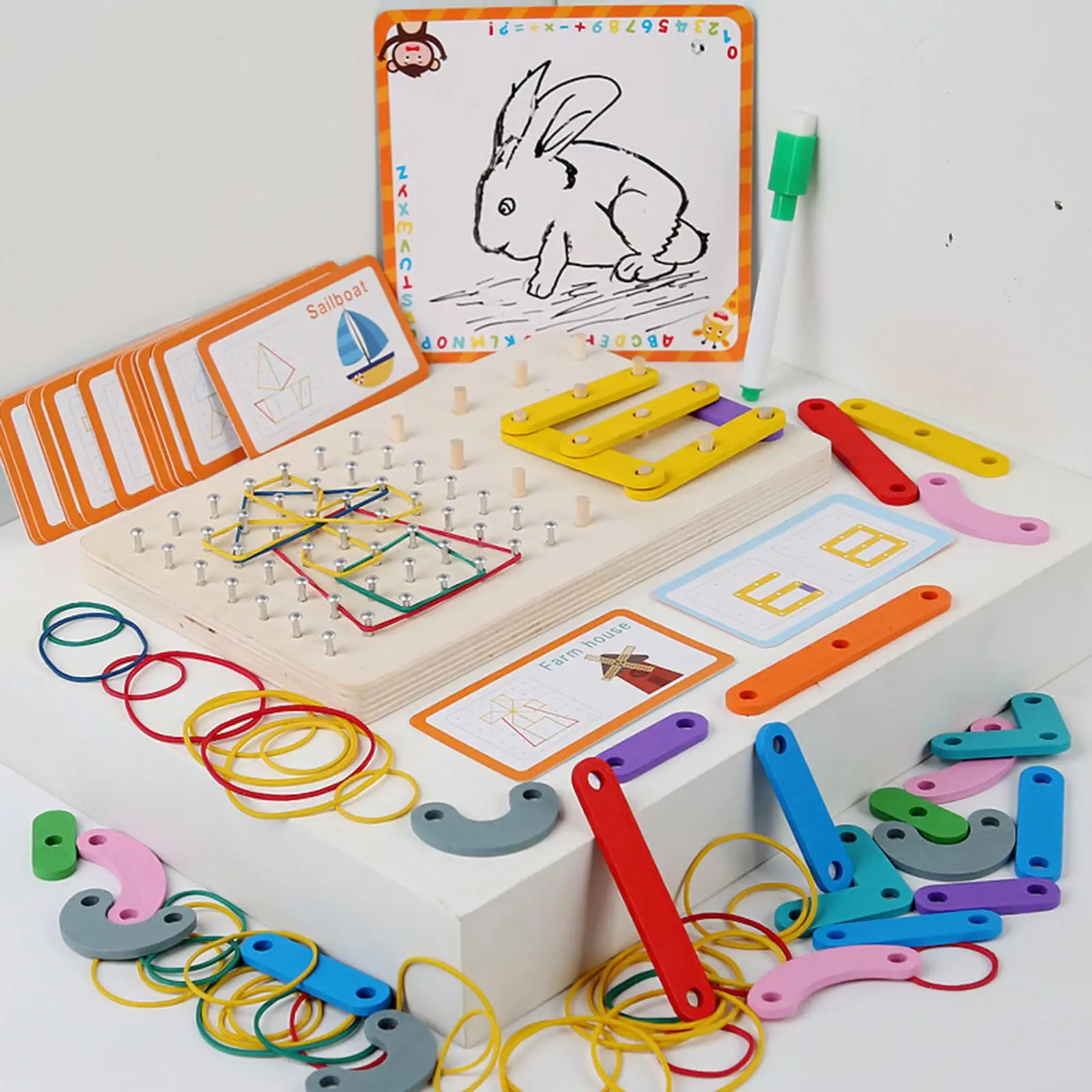 

Montessori Wooden Geoboard Toy GEO Board Development Toy with Pattern Cards and Rubber Bands for Kids Boy Girls Birthday Gift