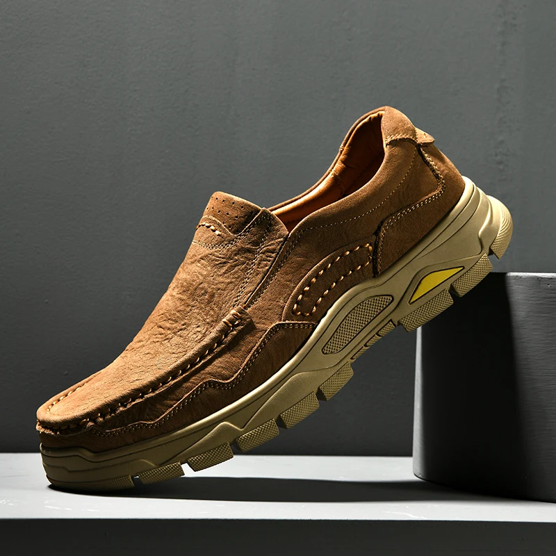 

Men Casual Shoes slip on Loafers Sneakers Genuine Leather Handmade Retro Leisure fashion Shoes Fashion Mens Shoes Moccasins