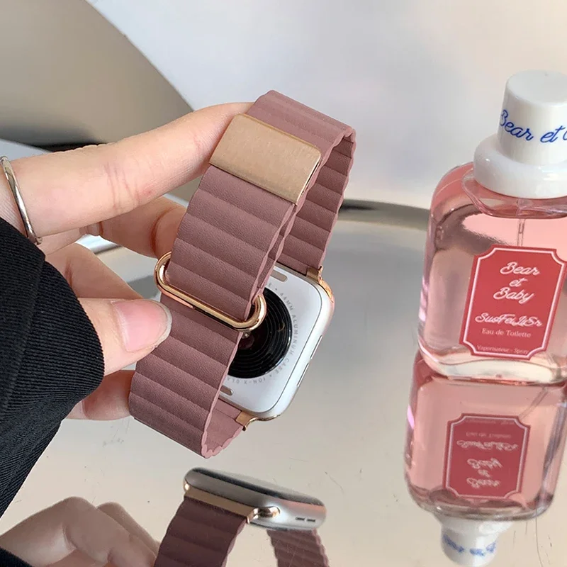 Elegant Leather Magnetic Strap for Smartwatch - Women's Fashion Bracelet