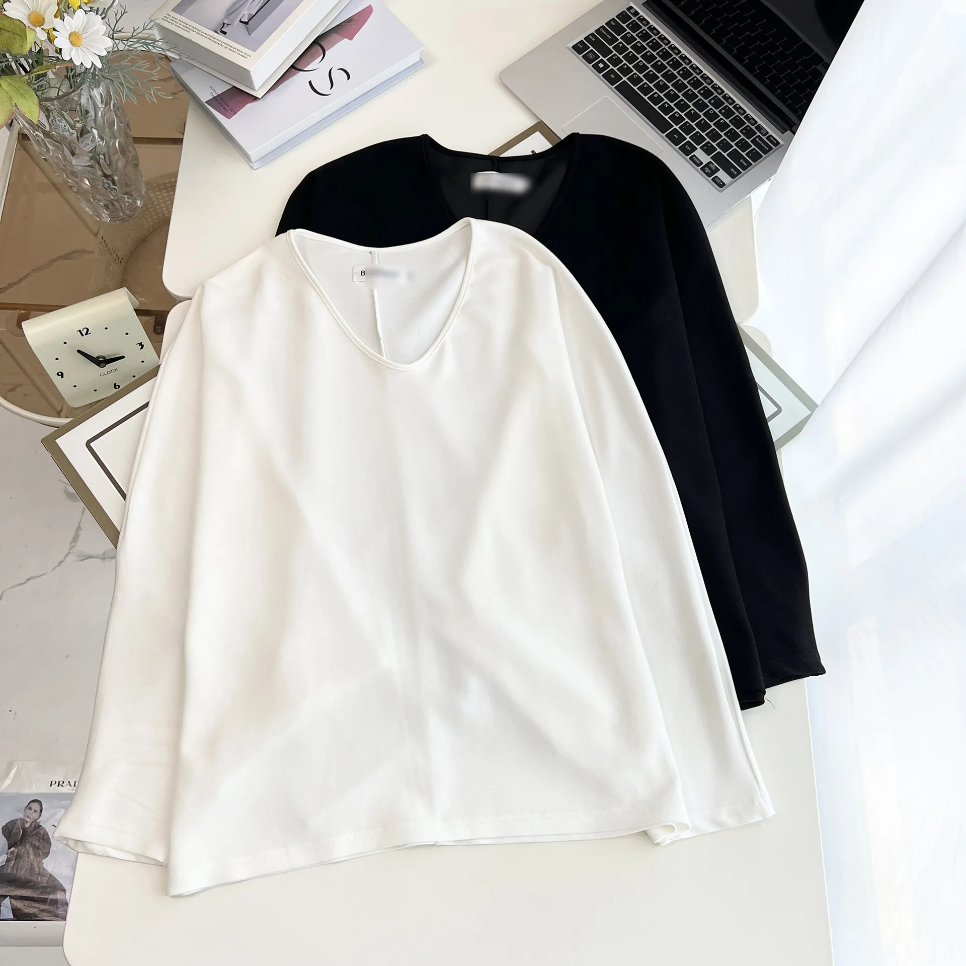 Fashion Plus Size Women's T-Shirt New Autumn Style V-neck Batwing Sleeve Top Casual Long Sleeve Tees 1715