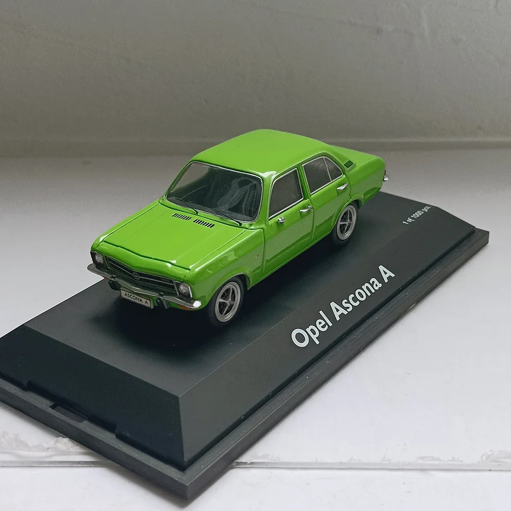 Paint Rash Simulation Die-cast Alloy 1:43 Scale Ascona A Static Car ...