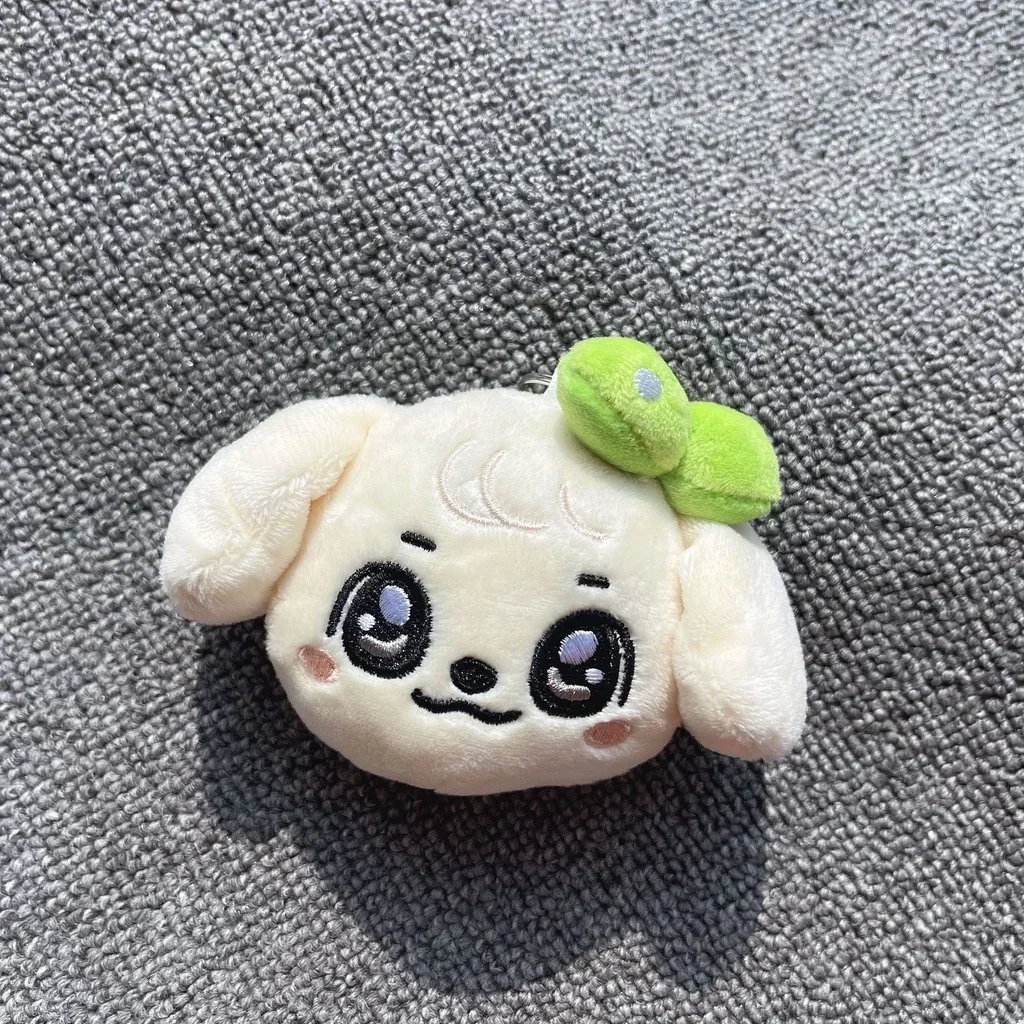 Idol ive Miniveぬいぐるみの顔のキーリング、キーチェーン