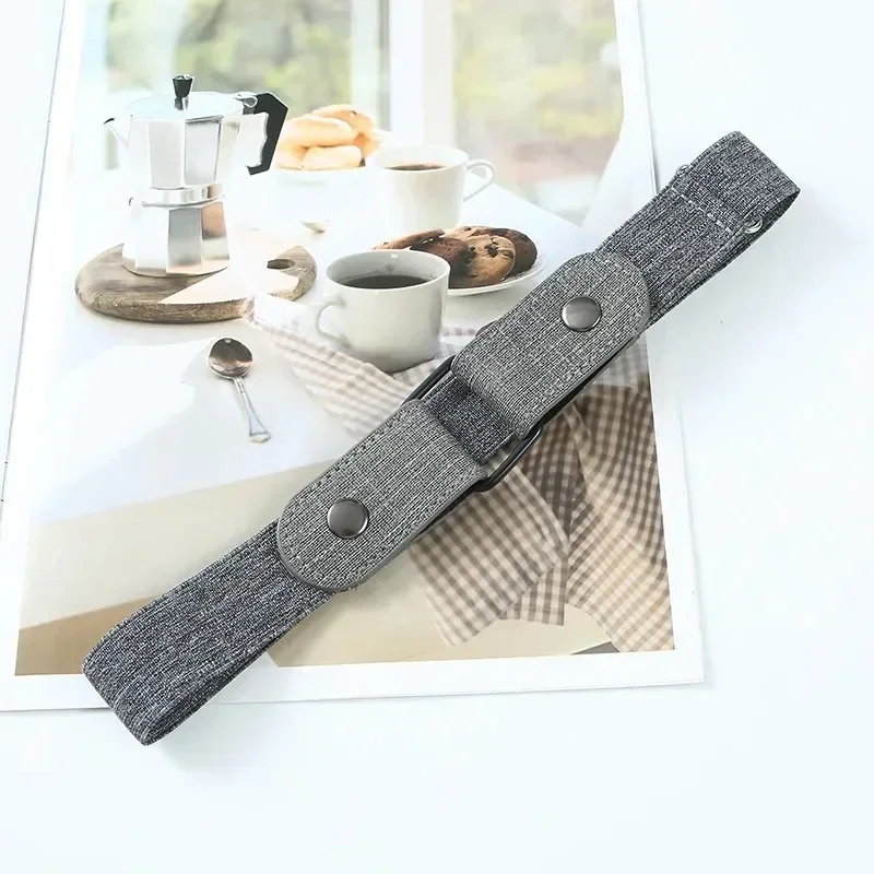 Model Wearing Smarsty Invisible Belt