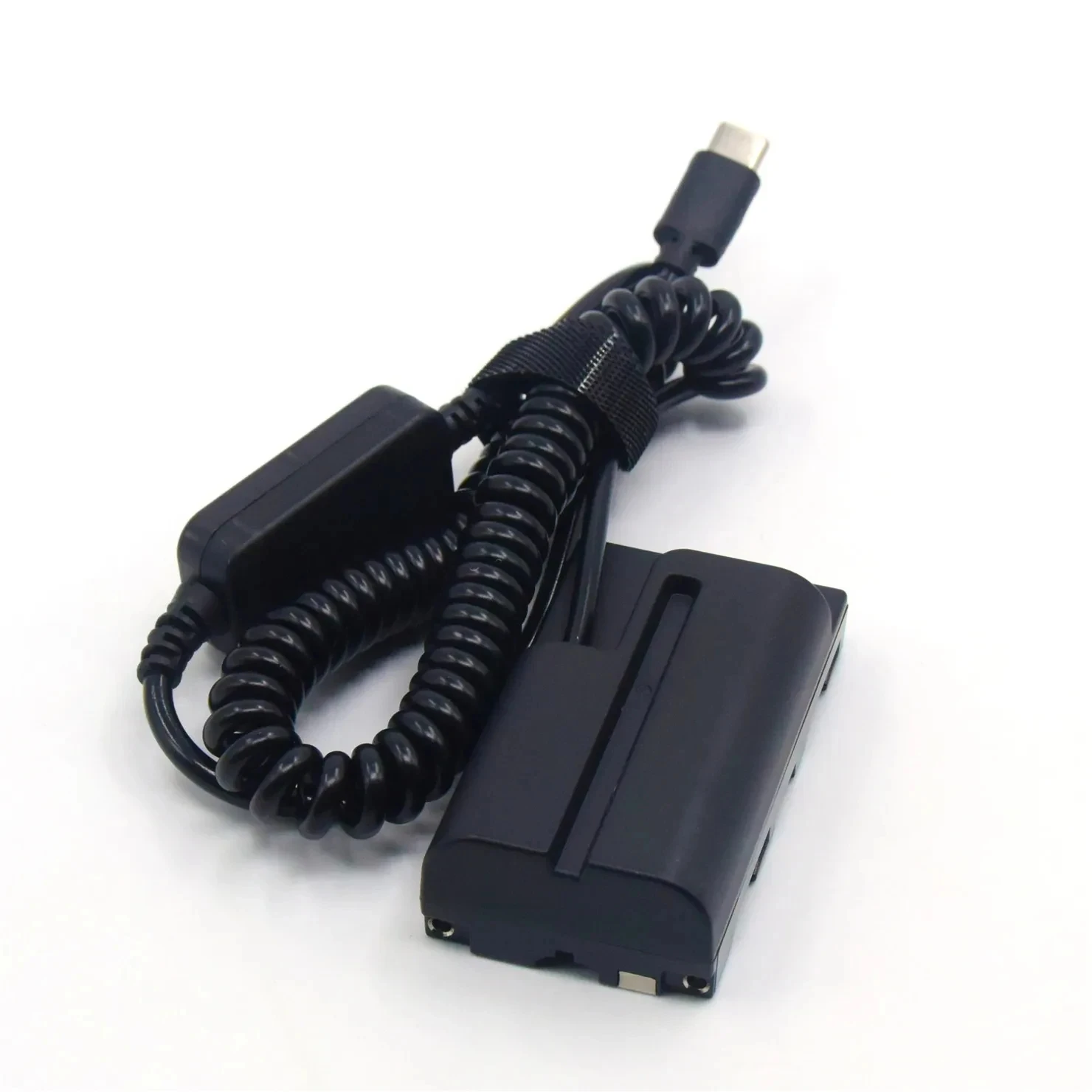 DSTE NP F970 Ricambio Batteria + DC01E Caricabatteria per CCD SC55 SC65 CCD  TR67/CCD TR716/CCD TR76/CCD TR87 CCD TR516 CCD TR555 CCD TR716/CCD TR76 CCD  TR87/CCD TR910/CCD TR917 CCD TR930