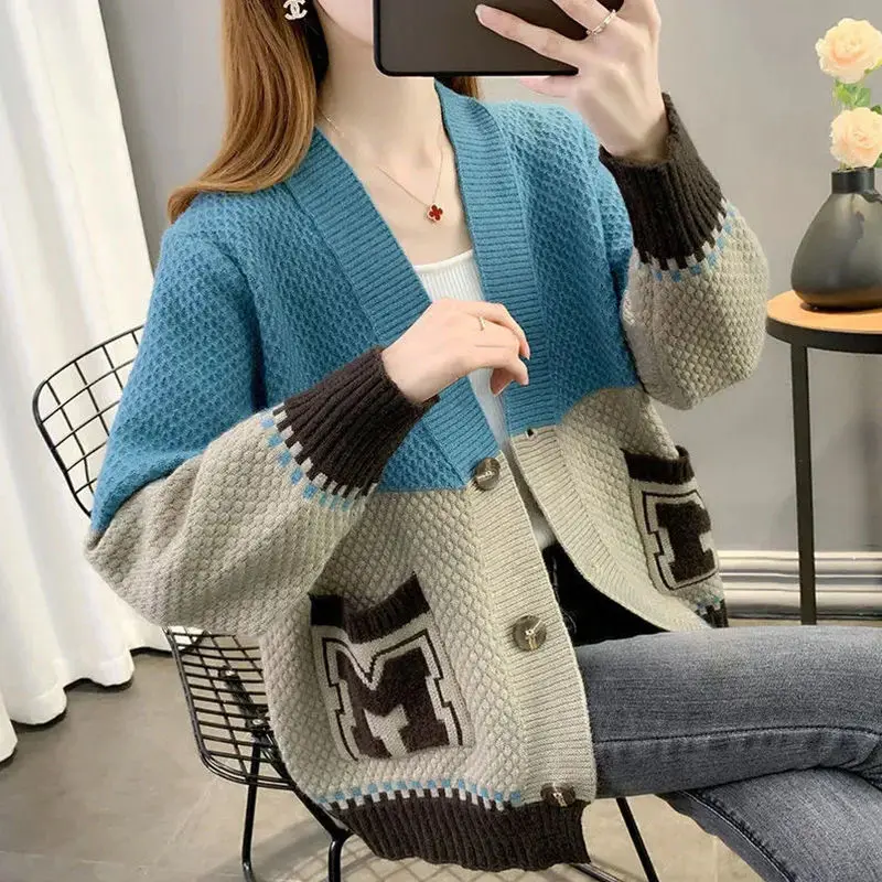 

Women Early Autumn New V-Neck Knit Cardigan Sweater Contrast Button Pocket Splicing Loose Cozy Versatile Long Sleeves Coat