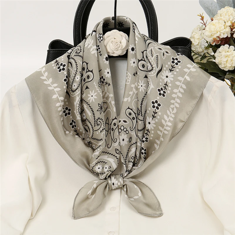 

2023 Design Silk Satin Square Scarf Women Foulard Bandana Paisley Print 70cm Small Neckerchief Head Scarves Shawl Wrap Muffle