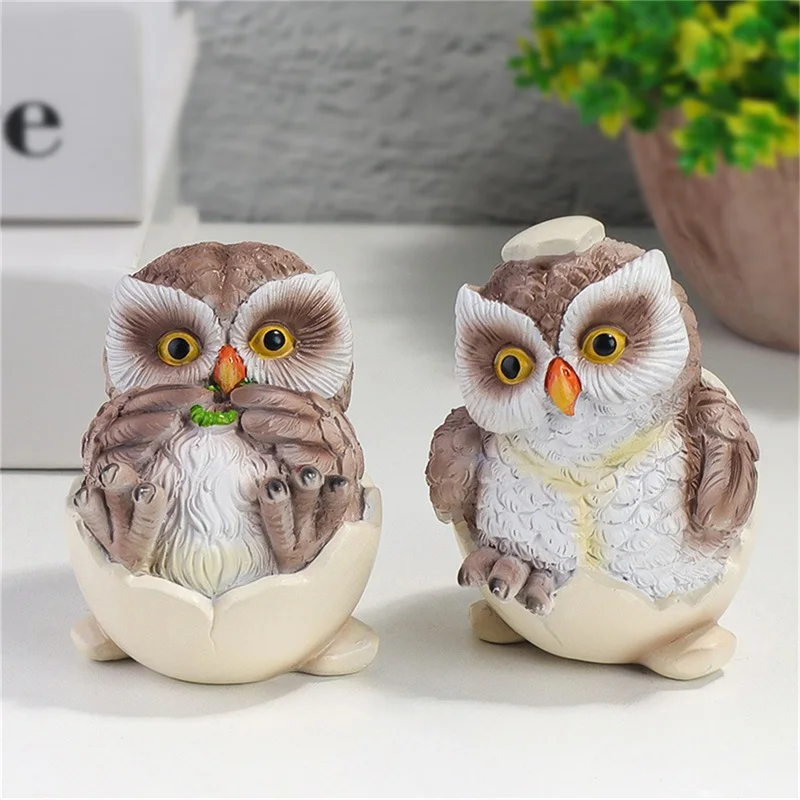 

Owl Garden Statues Resin Home Decor Owl Figurines for Bedroom Living Room Office TV Stand Owl Sculptures Gift for Birds Lovers