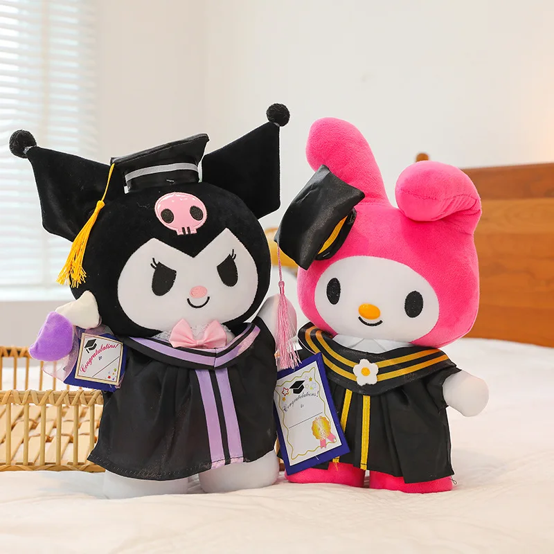

Плюшевые куклы Sanrio из аниме «Моя Мелодия», 35 см, куклы Hello Kitty, академическая форма, шапка врача на выпускной, плюшевые игрушки, подарок для студентов