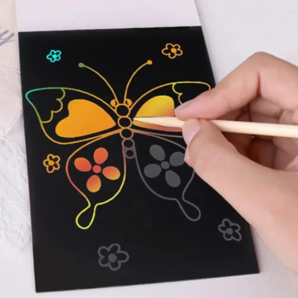 Montessori Educational Toys Rainbow Magic Scratch Book Paper Set for Kids Toys Scraping Painting Graffiti Book Kid Arts Playset